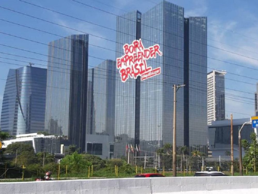 torre-adesivadax-768x520