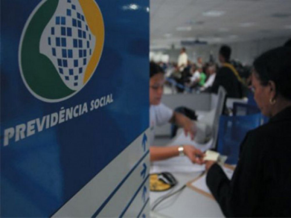 veja-o-que-o-governo-esconde-sobre-a-reforma-da-previdencia_14e97c0ca0fb58e9cf892965036a7976[1]