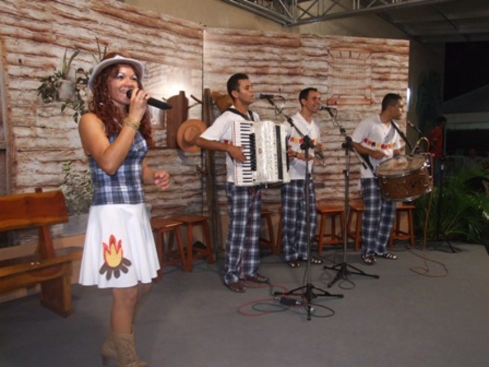 vernica_ryos_e_herdeiros_do_forr.jpg