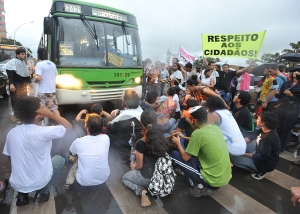 protesto_brasilia_impeachment_arruda.jpg