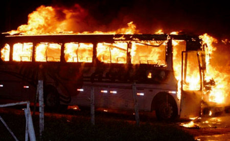 onibus_incendiado.jpg