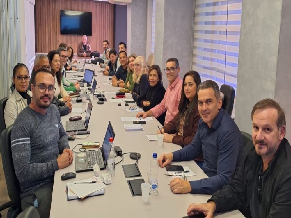 12082025_GT Saúde do Itaú cobra melhorias no atendimento médico, acesso a prontuários e canal de denúncias_ Site