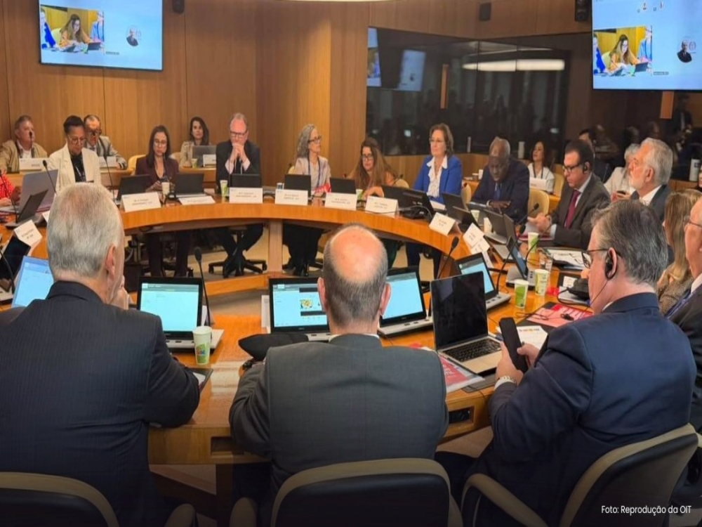 Centrais entregam carta à OIT em Genebra contra a “PEC da Escravidão” e em defesa da redução da jornada