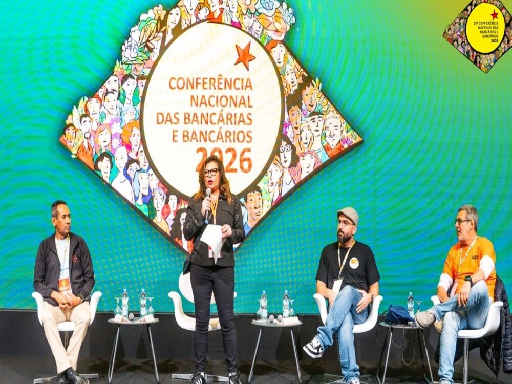 Categoria debate sobre estratégia de comunicação e organização durante 28ª Conferência Nacional dos Bancários