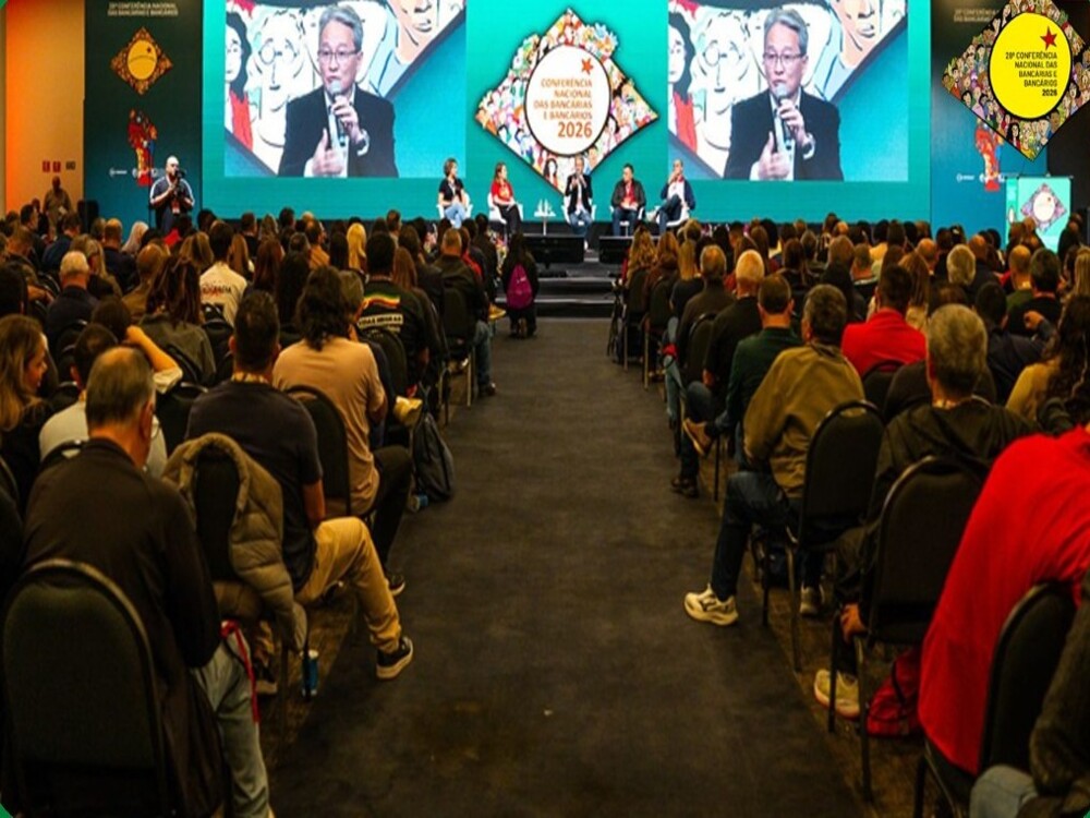 Conjuntura internacional, guerra tecnológica e desafios do desenvolvimento pautam segundo dia da 28ª Conferência Nacional dos Bancários